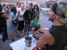 photo de l'esplanade, devant la salle principale